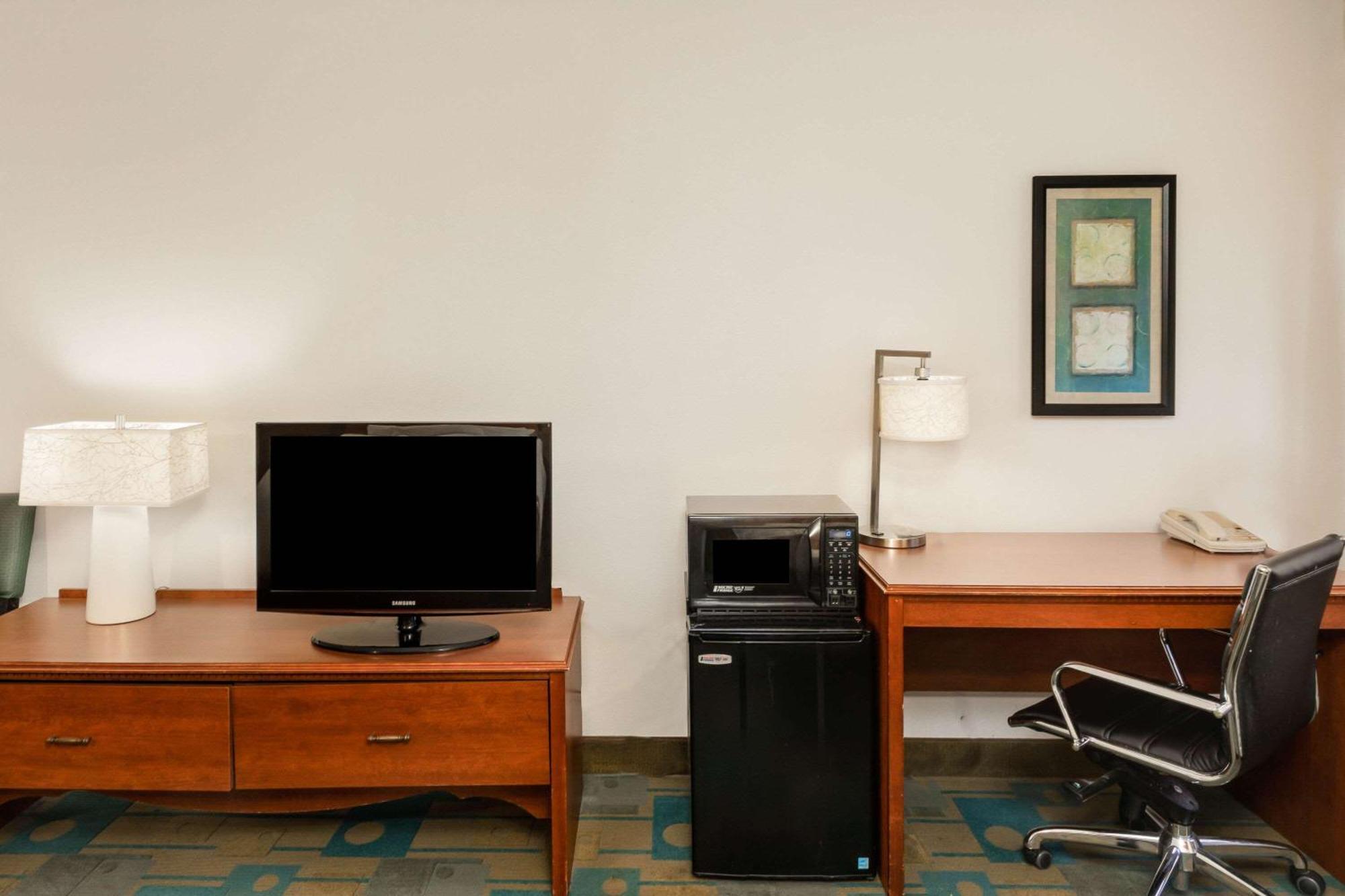 Hotel Baymont By Wyndham